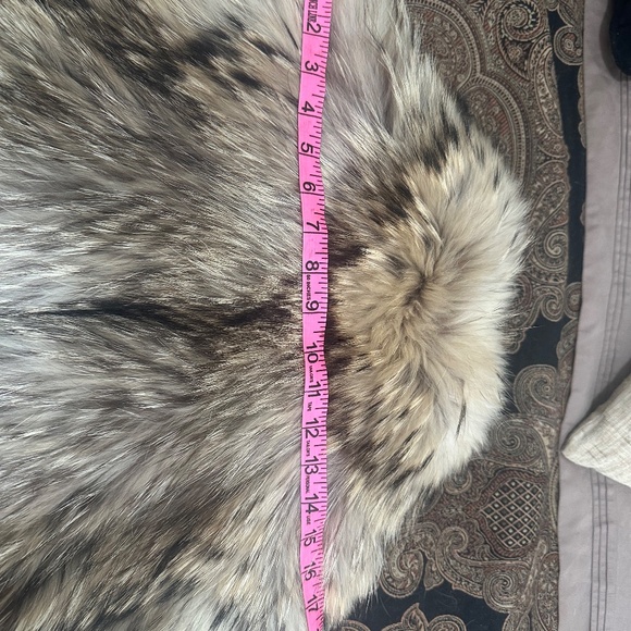 Finnish Raccon Fur Coat - Picture 3 of 6